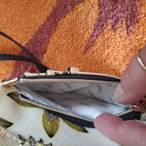 Sakroots Smartphone Crossbody Wallet - Picture 7 of 9